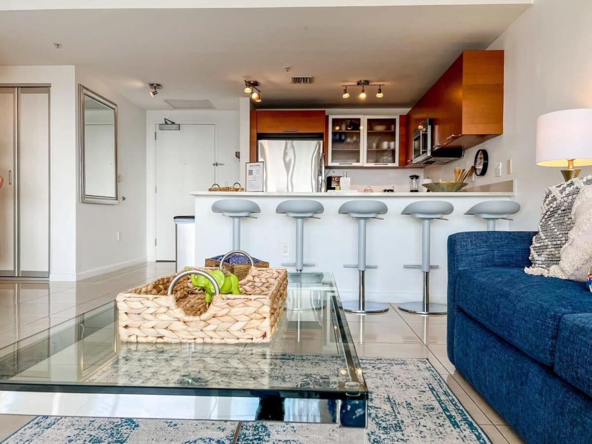 Palm Place Heart Of Miami With Parking Pool And Gym Екстериор снимка
