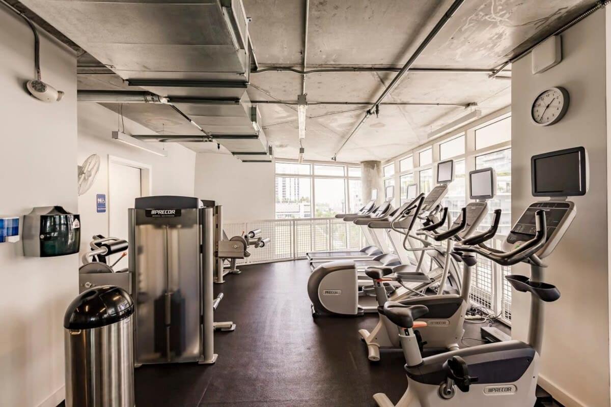 Palm Place Heart Of Miami With Parking Pool And Gym Екстериор снимка