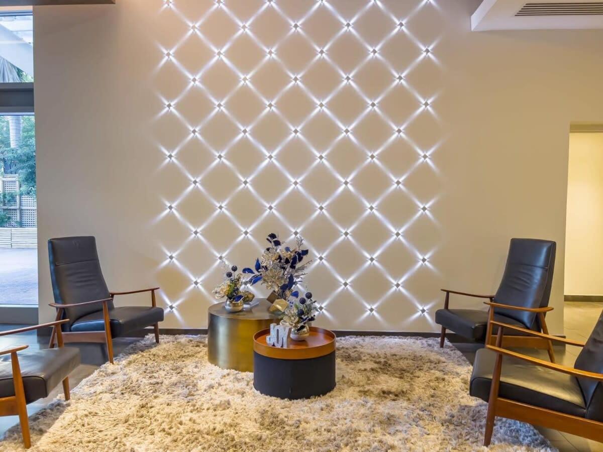 Palm Place Heart Of Miami With Parking Pool And Gym Екстериор снимка